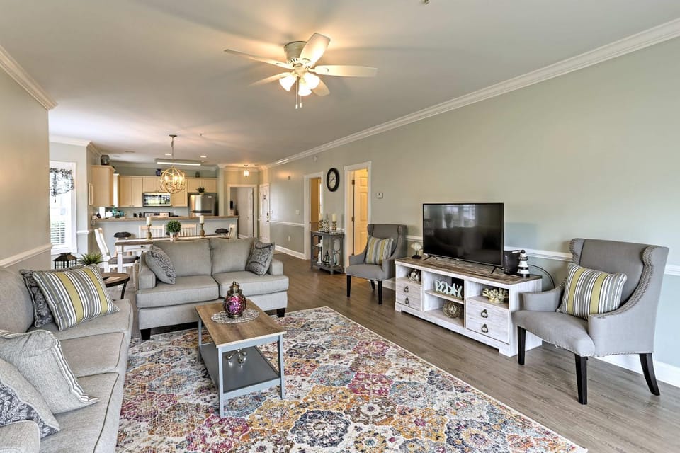 Myrtle Beach Resort Condo Near Golf & Ocean! House in Myrtle Beach