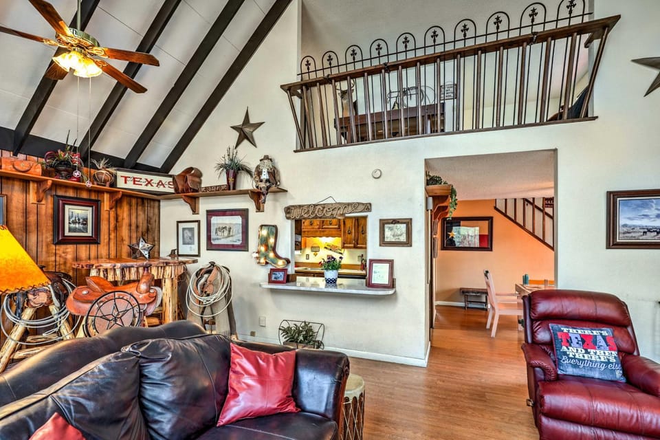 A-Frame Ruidoso Retreat w/ Deck, Grill & Views! House in Ruidoso