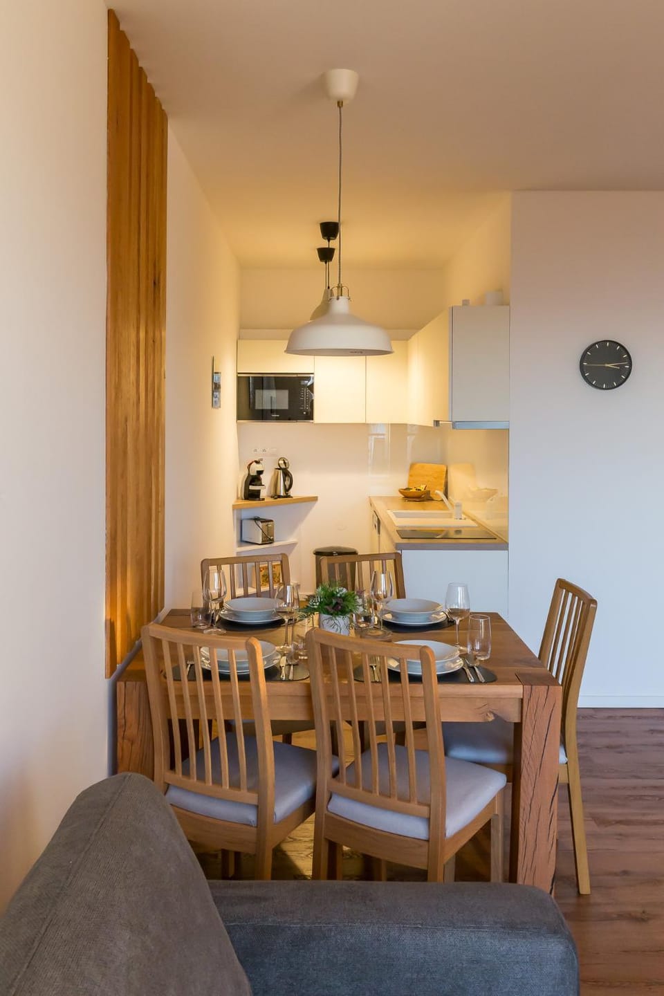 Kitchen or kitchenette, Dining area, stove