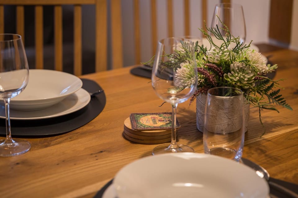 Food and drinks, Dining area
