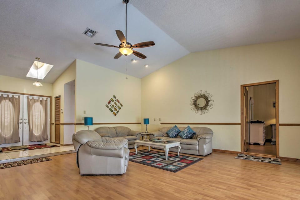 1 Mi to Weeki Wachee: Home w/ Pool in Spring Hill House in Spring Hill