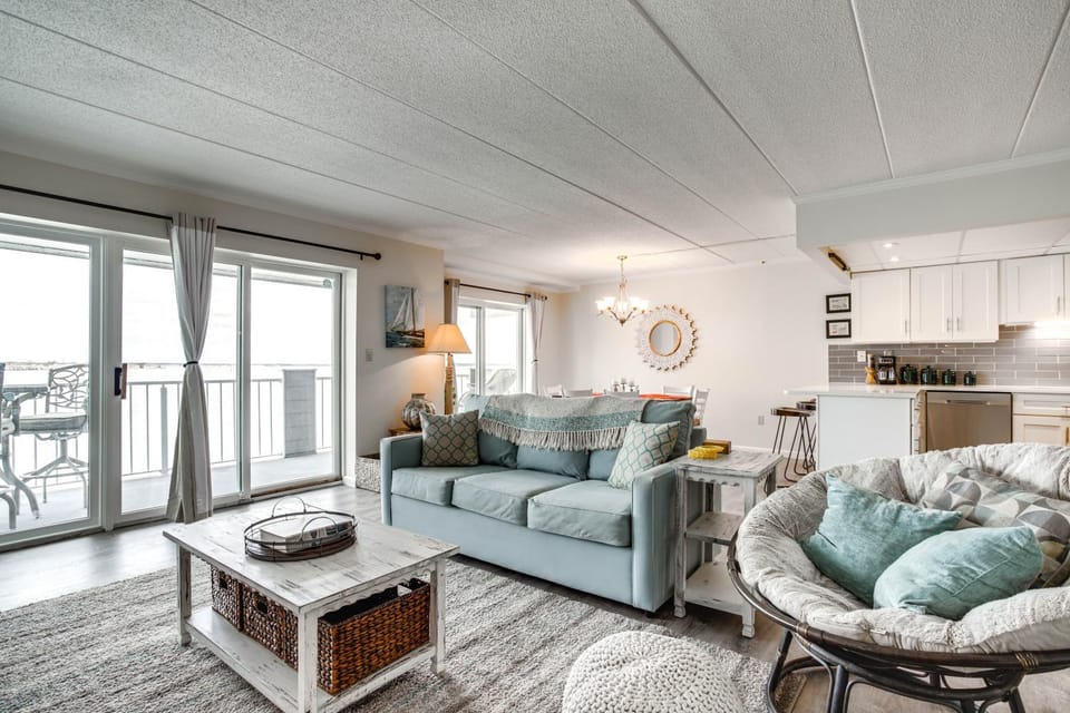 Pool & Boardwalk Access: Bayfront Ocean City Condo House in Ocean City
