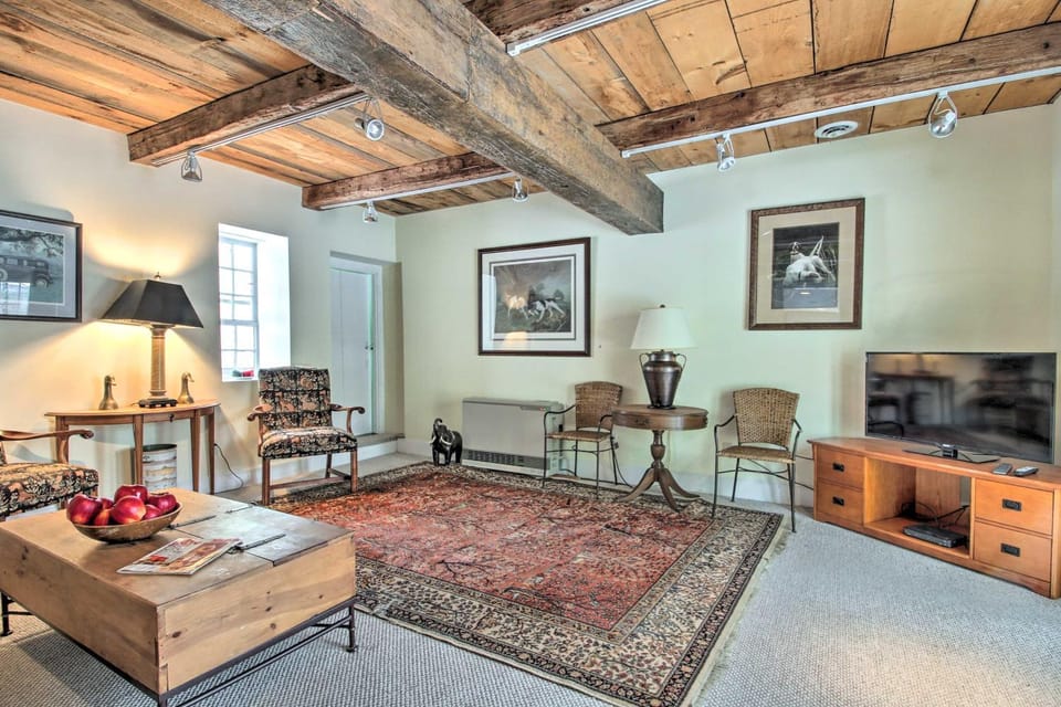 Historic Bradford Home - 8 Mi to Mount Sunapee! House in Vermont