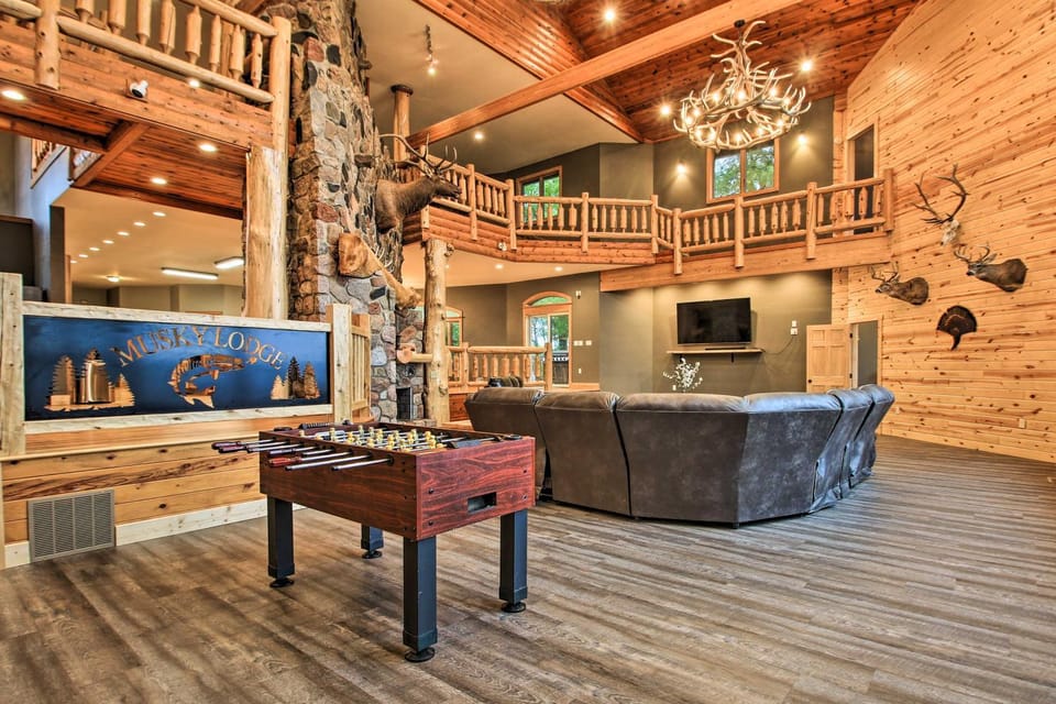 Waterfront Lake Mille Lacs Lodge w/ Deck + Grill! House in Mille Lacs Lake