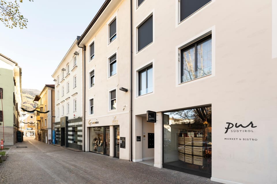 Property building, City view, Location