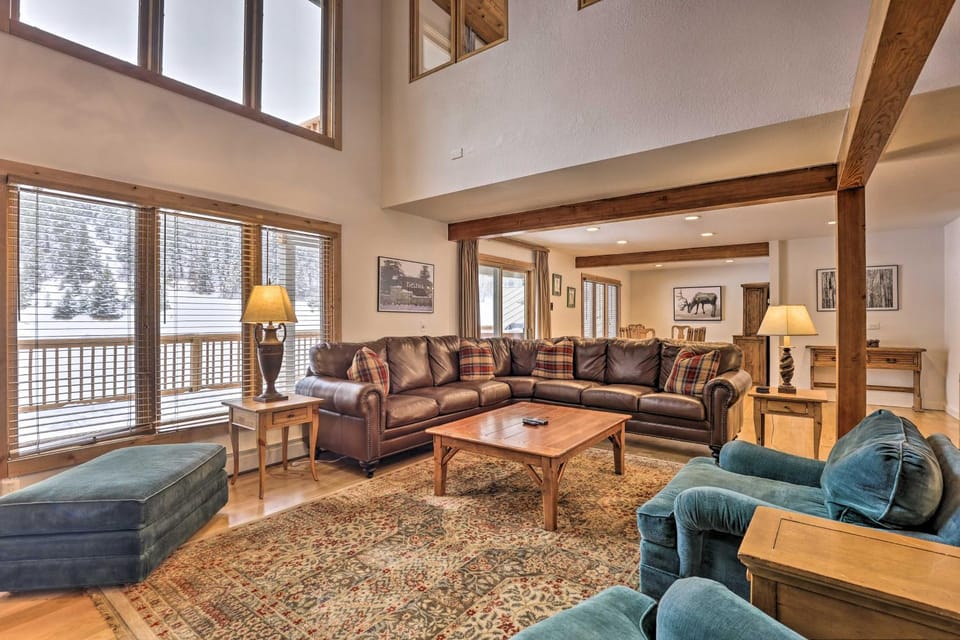 Luxe Vail Valley Retreat w/ Hot Tub! House in Eagle County