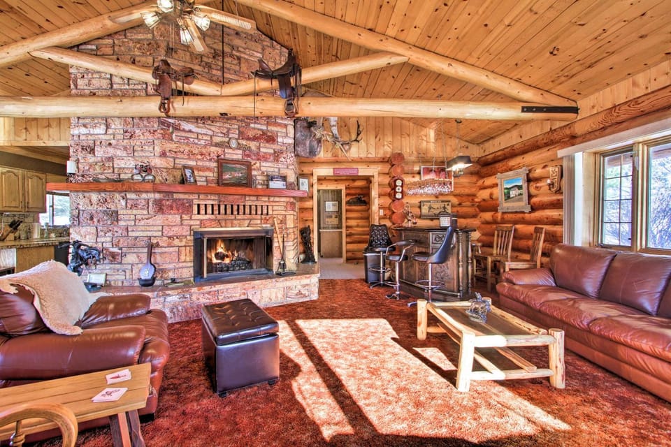 Secluded Dillon Home w/ Private Hot Tub + Deck! House in Idaho