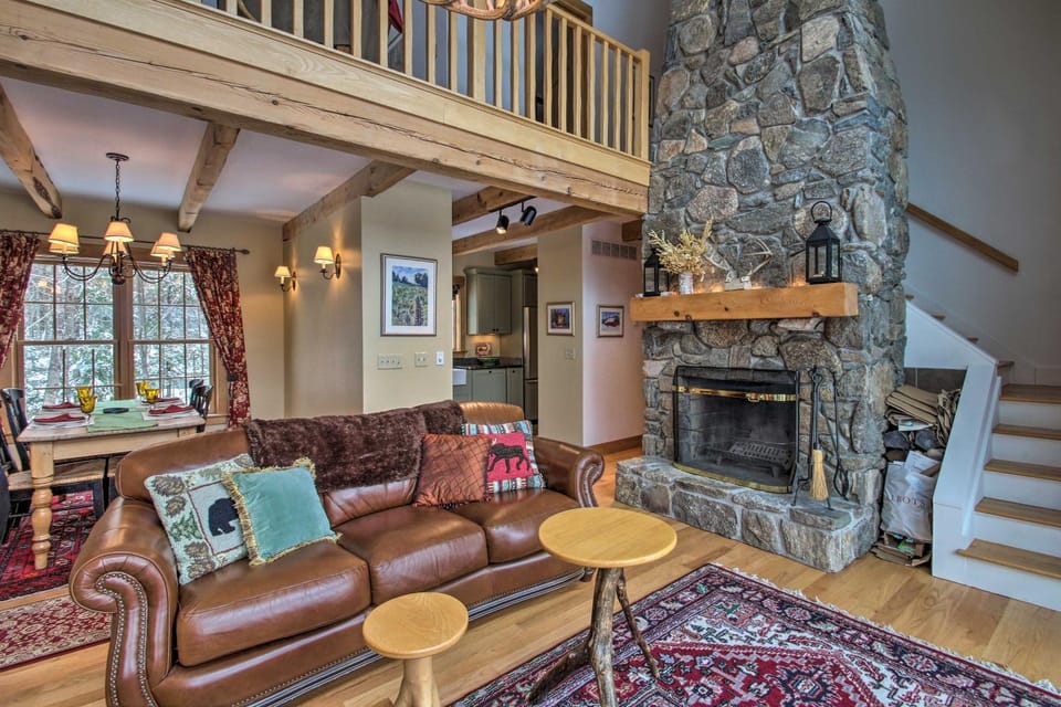 Architect-Designed Franconia Home: Hot Tub & Views House in Sugar Hill