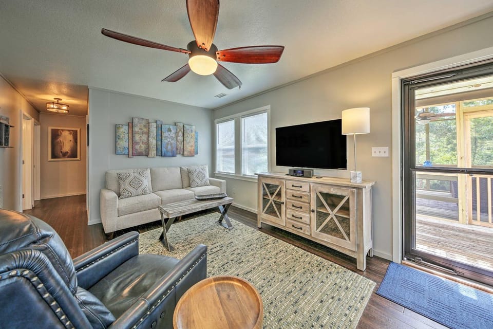 Cozy Cottage < 2 Mi to Cape Hatteras Nat’l Shore! House in Frisco