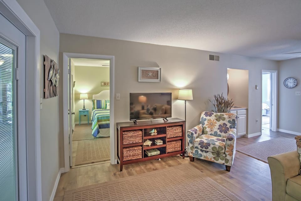 Amelia Island Condo w/ Pool & Beach Access! House in Fernandina Beach