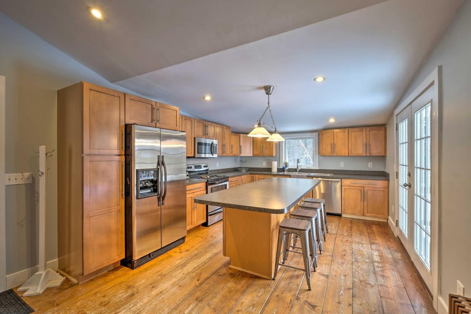 Warrensburg Home ~ 6 Mi to Lake George! House in Warrensburg