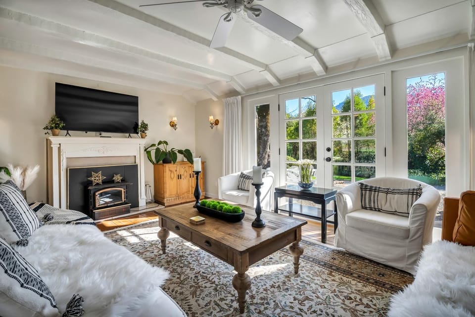 Wine Country Retreat w/ Pool, 10 Mi to Dtwn Sonoma House in Napa Valley