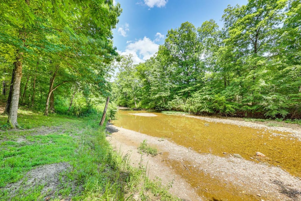 Cabin on 23 Acres w/ Creek Access in Broken Bow Cabin in Oklahoma