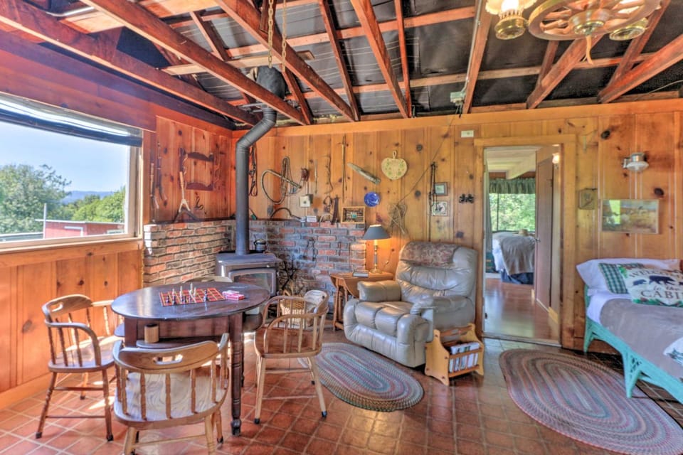 'Moonview Ranch' on 20 Acres in Sonoma County! House in Sonoma County