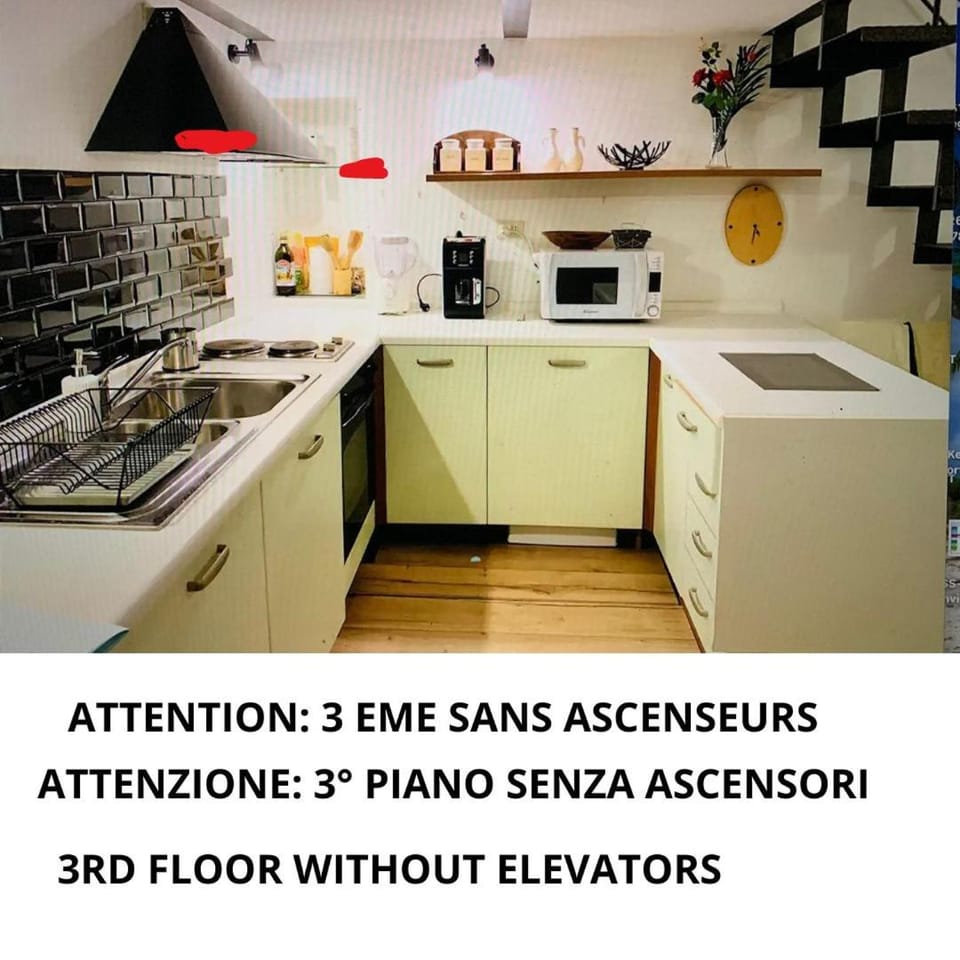 Off site, Kitchen or kitchenette, Text overlay, Family, microwave, minibar, stove