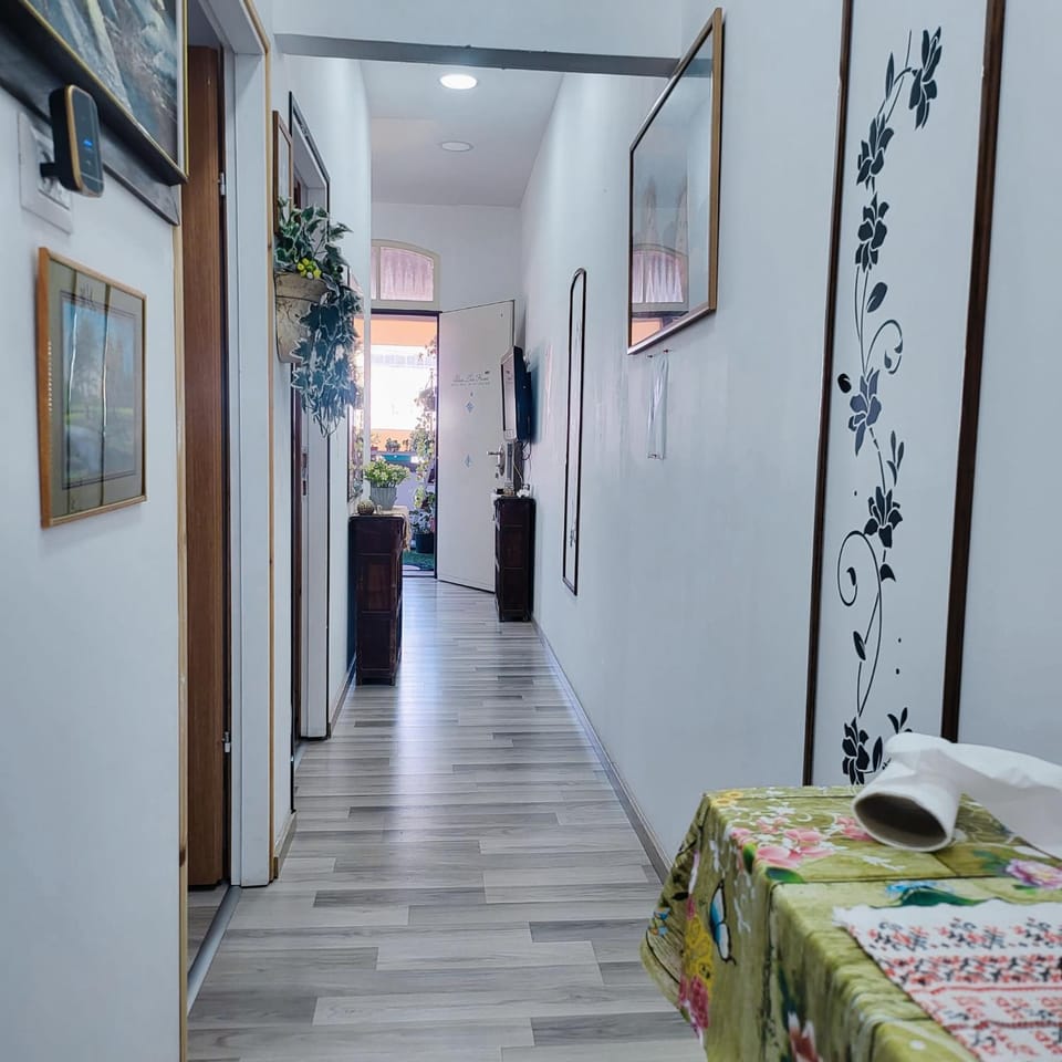 EMAN SWEET HOME - cozy privet unique apartment in haifa downtown Bed and Breakfast in Haifa