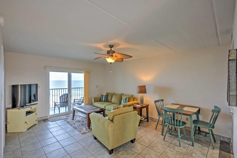 Oceanfront Ormond Beach Condo w/ Pool Access! House in Ormond By The Sea