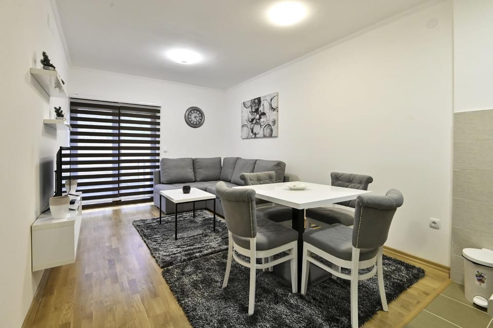 Zova Deluxe Apartment Apartment in Zlatibor