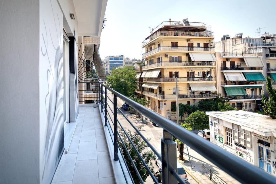 Neighbourhood, Balcony/Terrace, City view, Street view