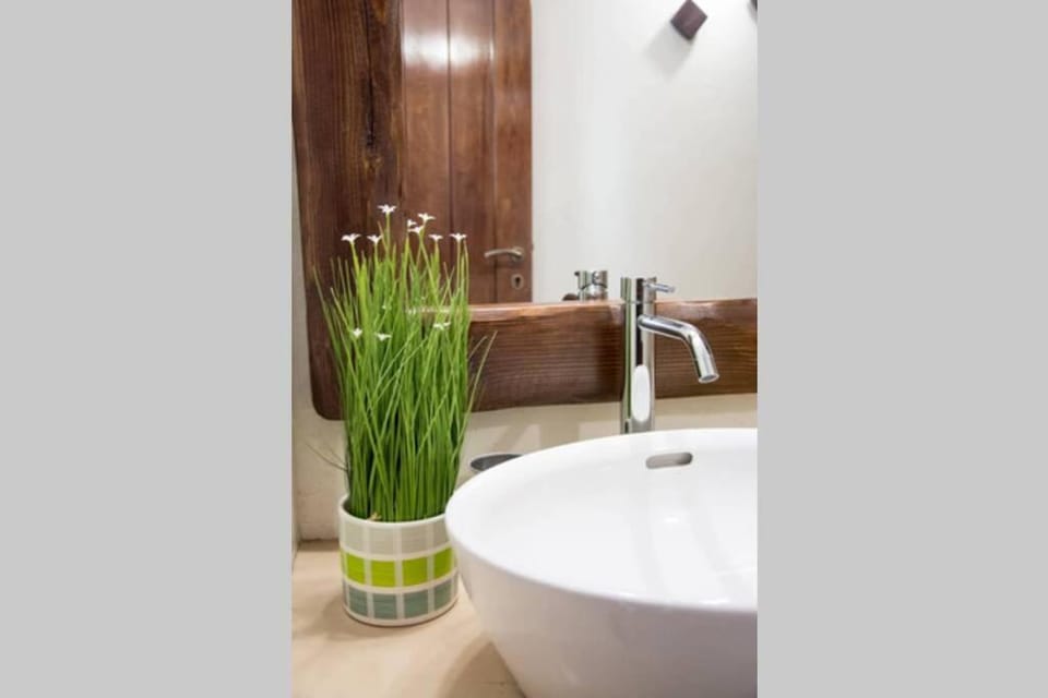 Traditional Cycladic Beauty House in Decentralized Administration of the Aegean