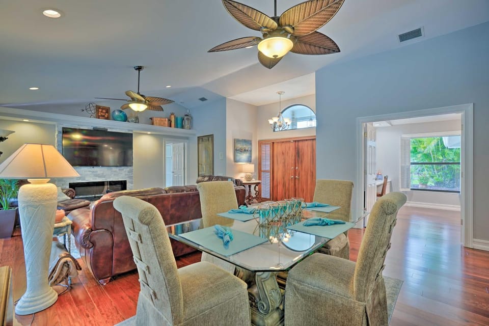 Bonita Springs Hideaway < 3 Miles to Gulf Beaches! House in Vanderbilt Lakes