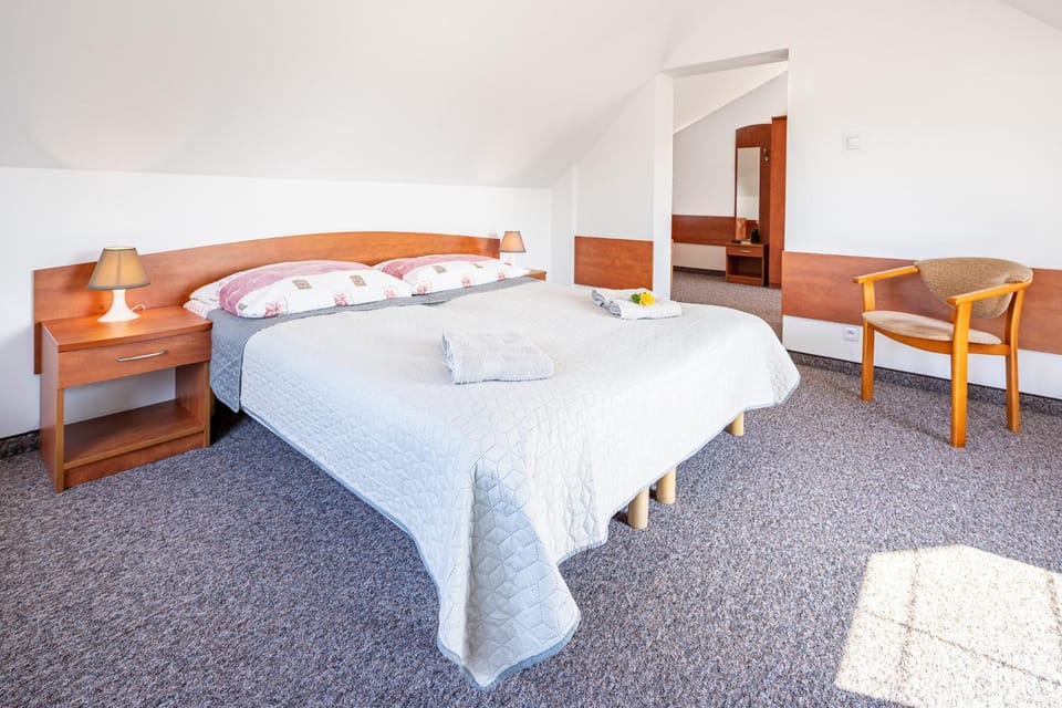 Bed, Other