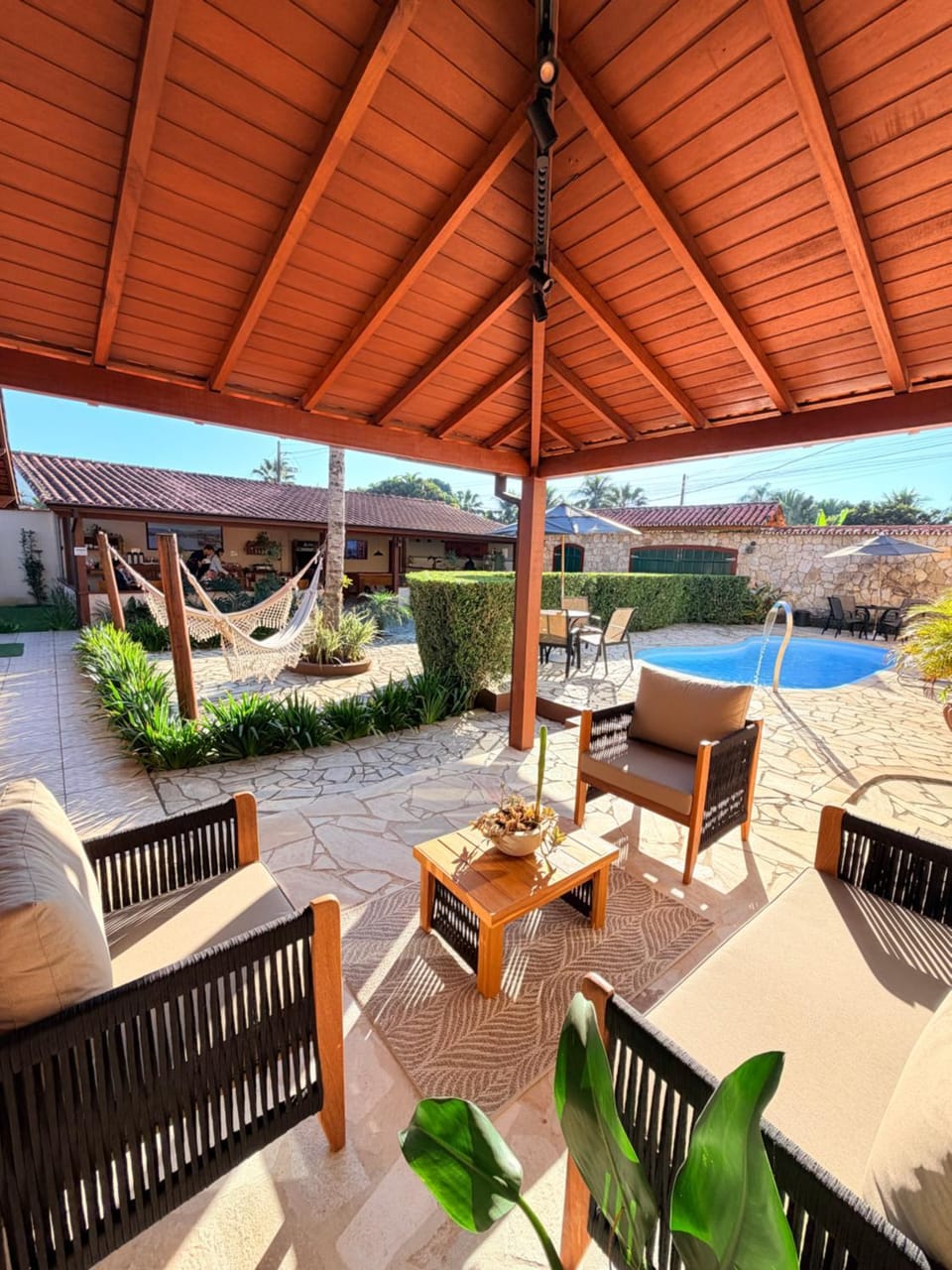 Day, Swimming pool