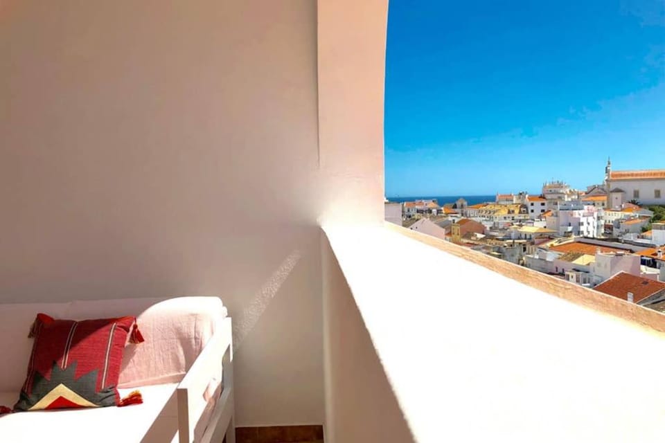 Balcony/Terrace, City view