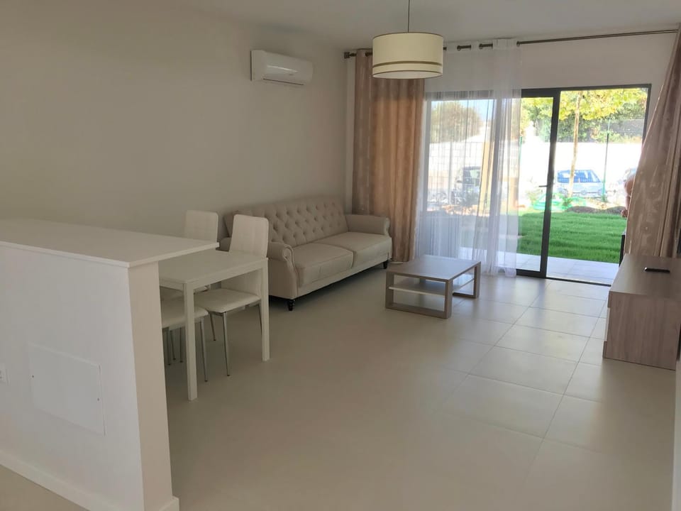 Living room, Seating area, Dining area, air conditioner