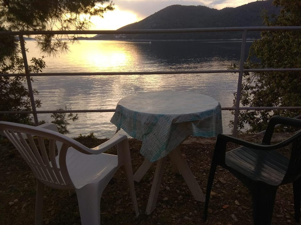 Apartman uz more Apartment in Dubrovnik-Neretva County