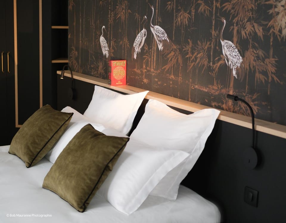 Bed, Decorative detail, Bedroom