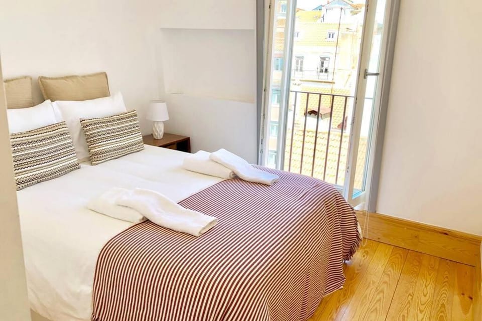 32 Top - Center of Lisbon Duplex Apartment, Barrio Alto Apartment in Lisbon