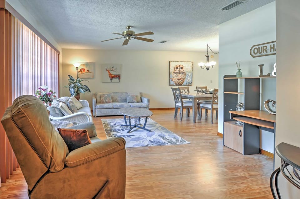 Lanai w/ Heated Pool: Pristine Spring Hill House House in Spring Hill