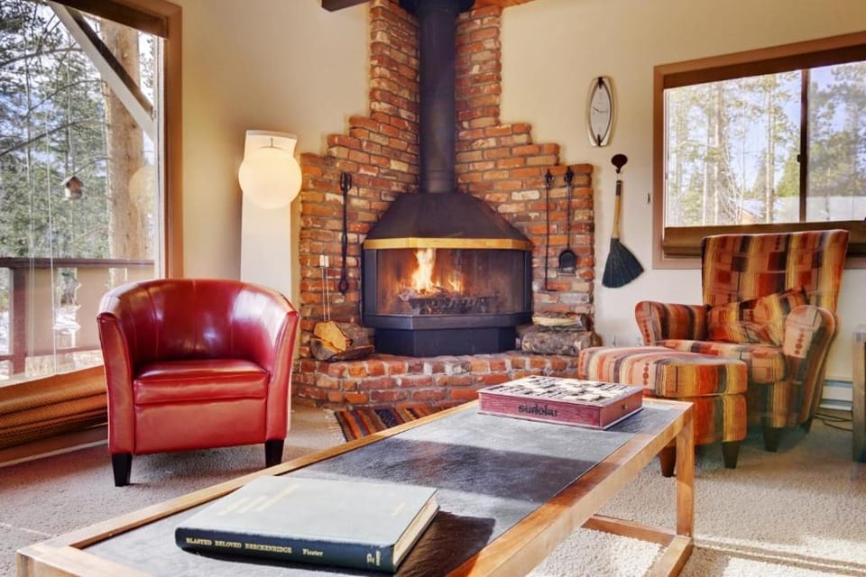 2 Mi to Slopes: Mtn-View Breckenridge Getaway! House in Breckenridge