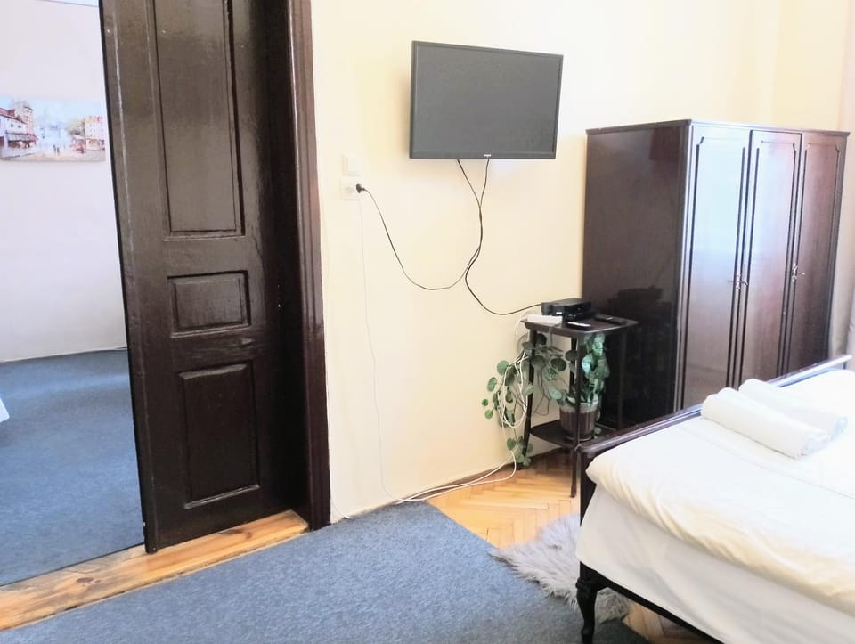 Apartment near the train station Apartment in Lviv