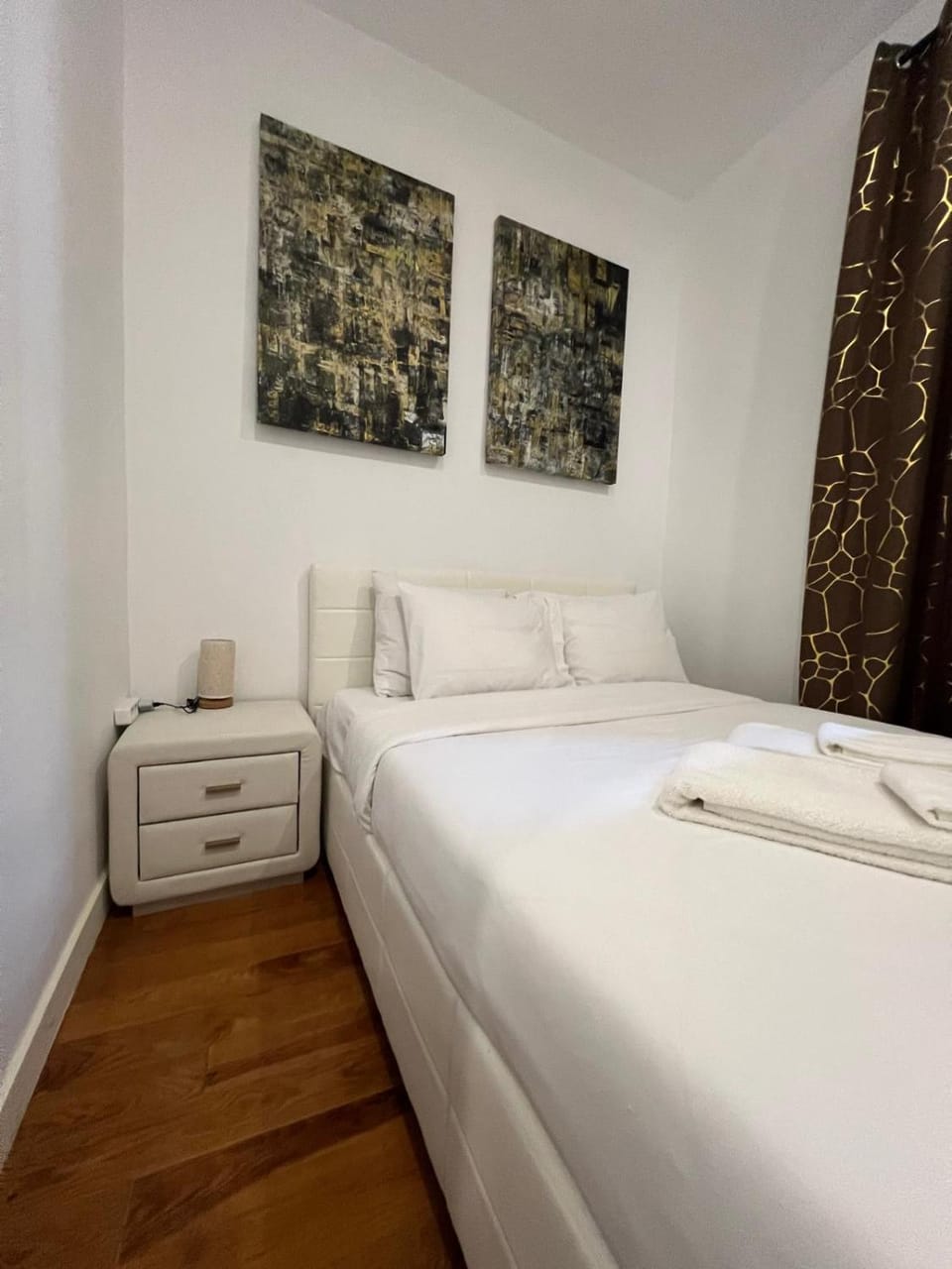 32 2 - Heart of Lisbon Private Apartment, Bairro Alto Apartment in Lisbon