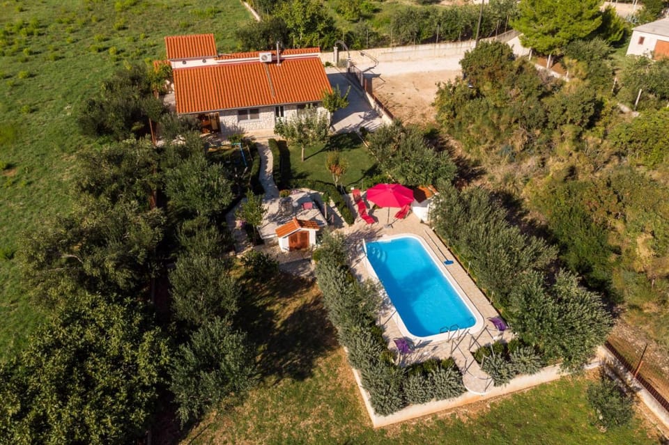 Olive tree holiday home near Trogir and Split House in Šibenik-Knin County, Croatia