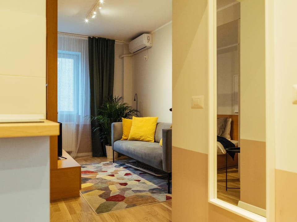 Cosy Studio - Amazing Location - Old Town Apartment in Bucharest
