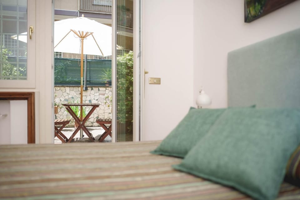 Le Tare B&B Bed and Breakfast in Rome