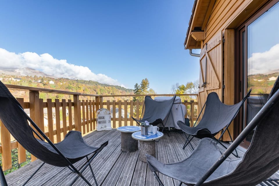 Patio, Natural landscape, View (from property/room), Balcony/Terrace, Mountain view