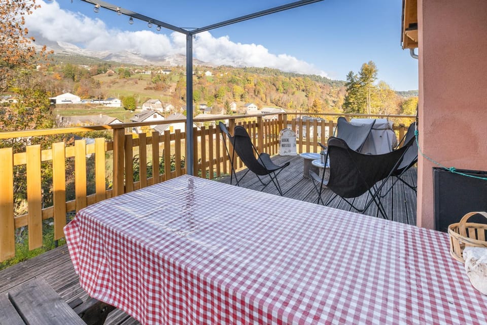 Patio, Natural landscape, View (from property/room), Balcony/Terrace, Mountain view