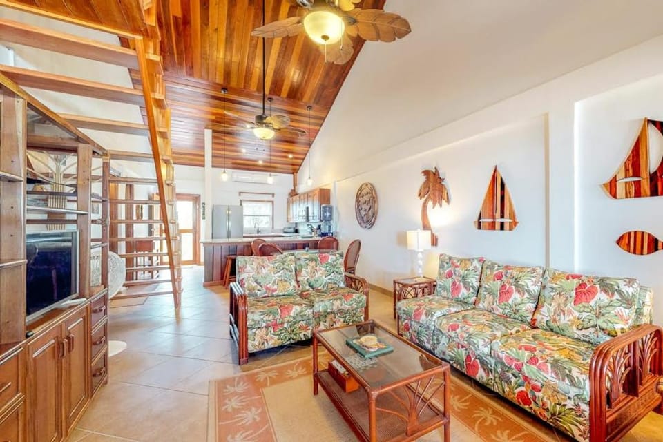 Casa Tranquilidad House in Belize District