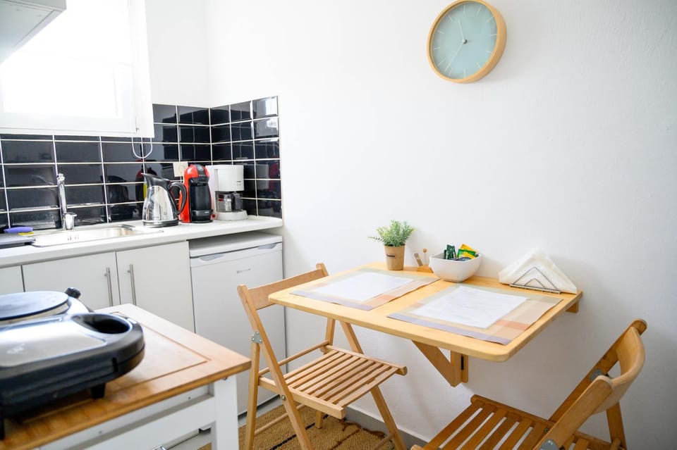 Coffee/tea facilities, Kitchen or kitchenette, kitchen