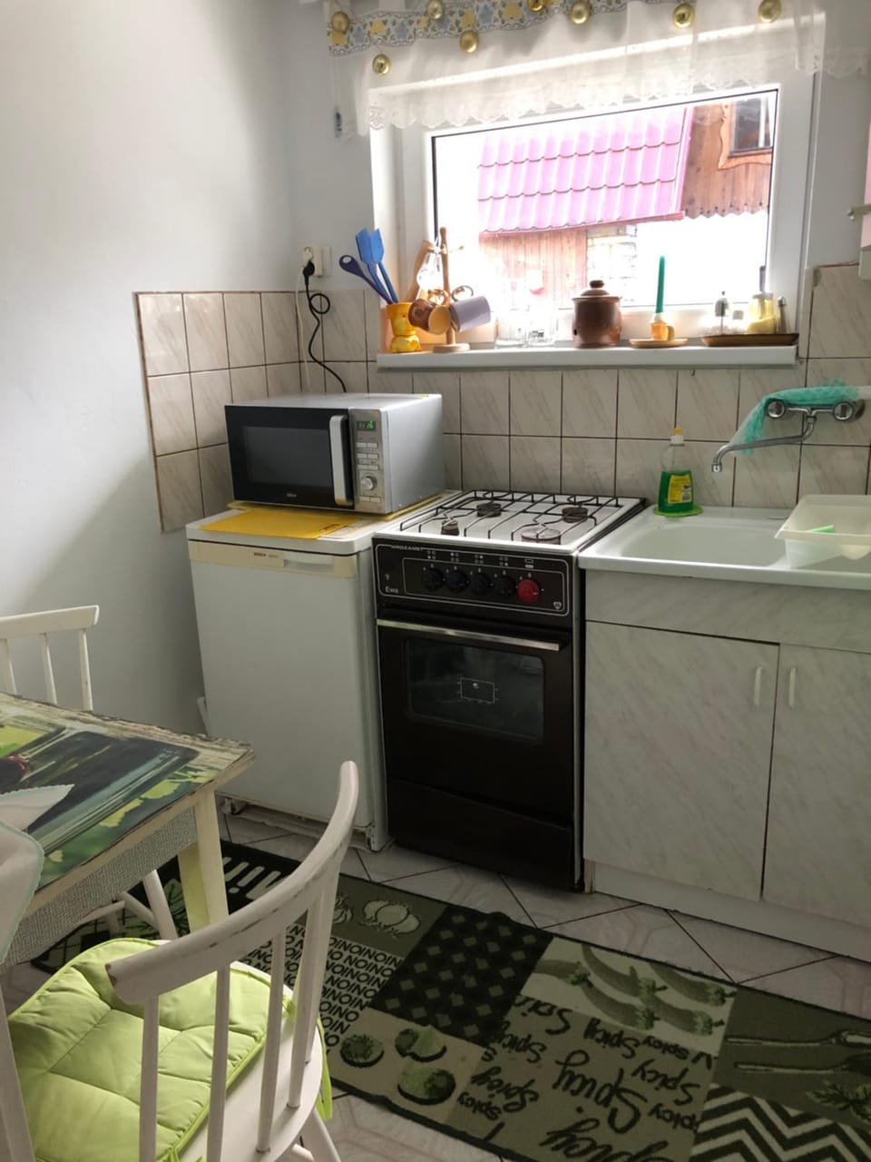 Kitchen or kitchenette