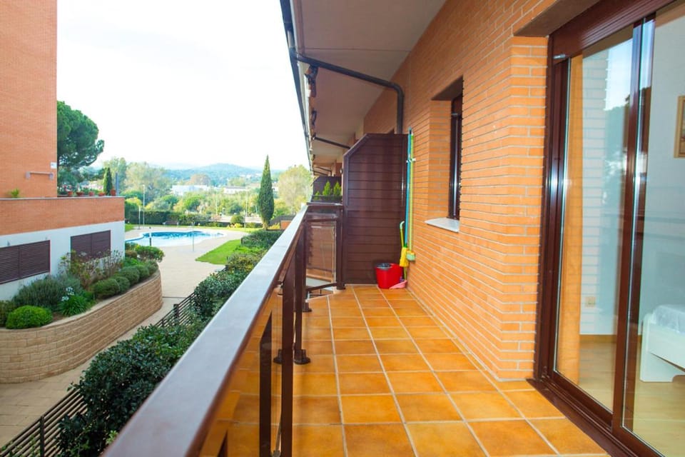 AL28 Duplex en la playa, Fenals, Costa Brava Apartment in Lloret de Mar