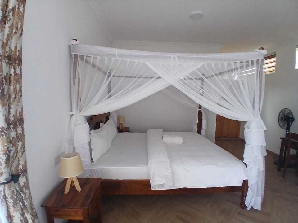Bird of Paradise Eco Lodge Bed and Breakfast in Arusha