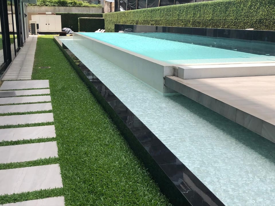 Swimming pool, Swimming pool