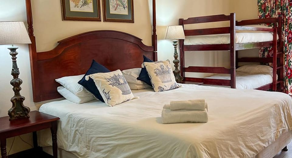 Far Hills Country Hotel Hotel in Western Cape