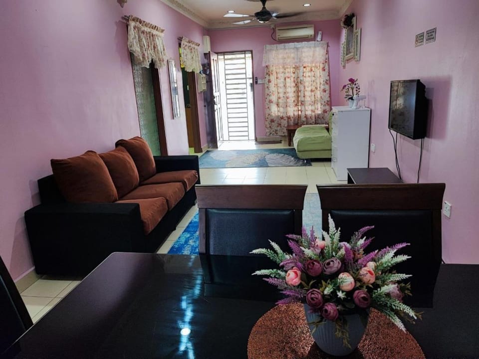 Homestay D'Lily House in Ipoh