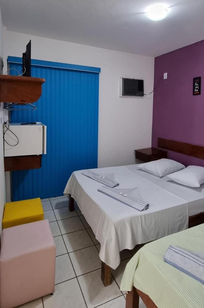 Bed, TV and multimedia, Bedroom